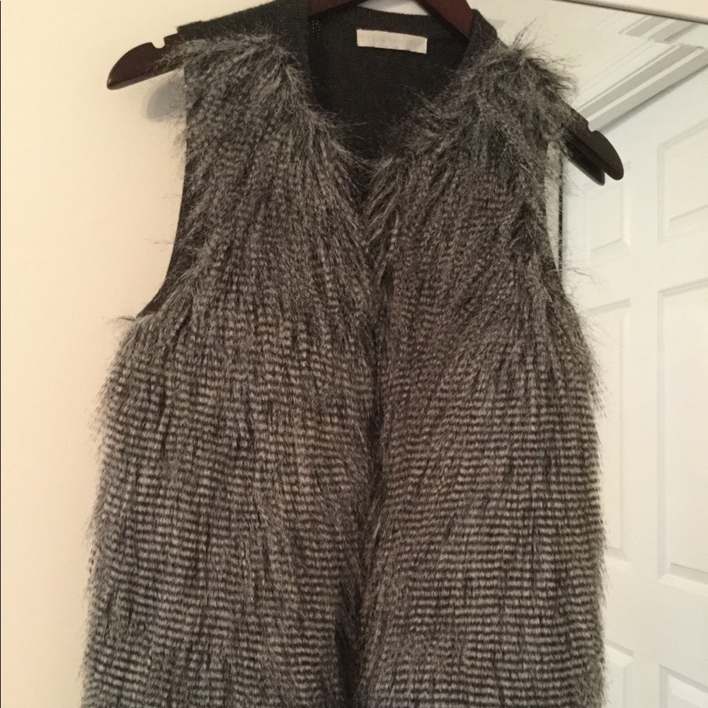 Design History Faux Fur Grey Vest